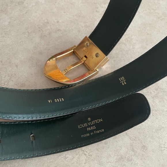 Louis Vuitton Green Taiga Belt (110cm/44in) - Picture 4 of 5